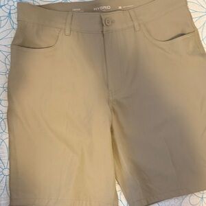 Izod Men's Tan Hybrid Shorts